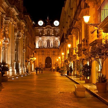 Hostelleria Trapani Bagian luar foto